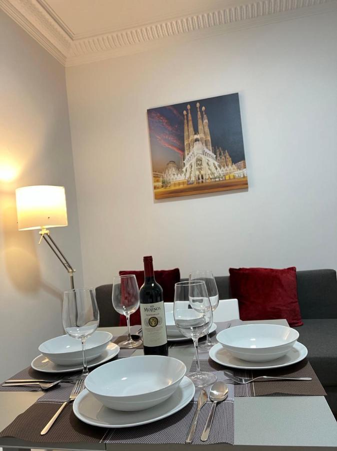 New Camp Nou Apartment/Diret Airport,Beautiful L'Hospitalet de Llobregat Kültér fotó